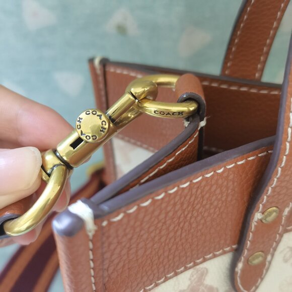 Coach Handbag With Horse And Carriage Logo - Picture 8 of 14